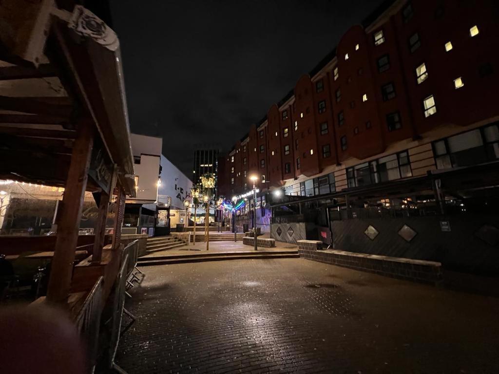 Celaka Birmingham Central Apartment ภายนอก รูปภาพ